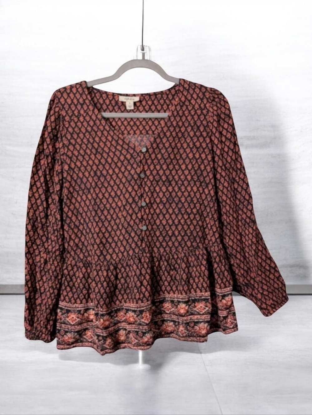Style & Co. Medium Women's Black and Brown Patterned Top EUC